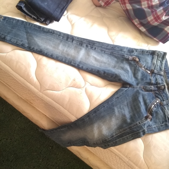 Jeans - Picture 2 of 5